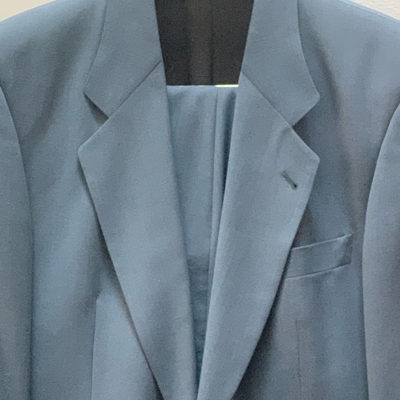 Hugo Boss, Smokey Blue 100% Wool Suit (“Corleone" Classic 90’s style) Size 40R. - Picture 2 of 16